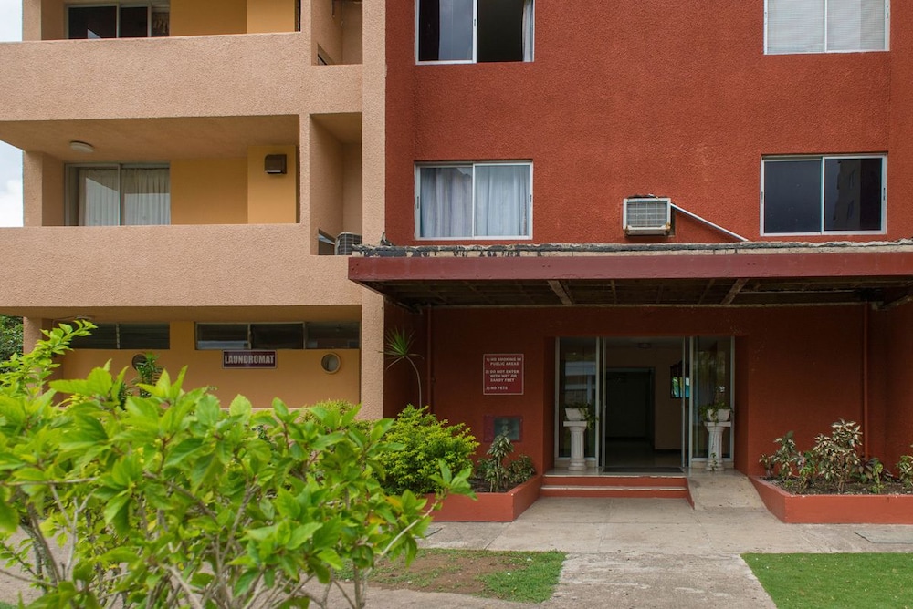 Hotel Coconut Suite at Turtle Towers - Image 1