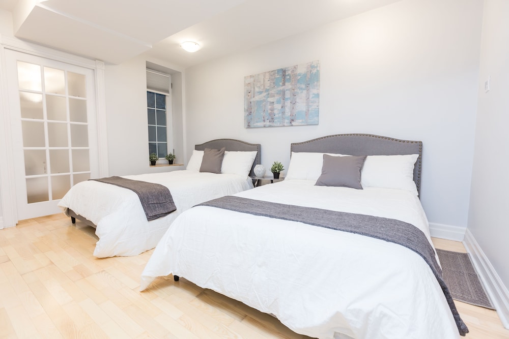 Applewood Suites - Yorkville