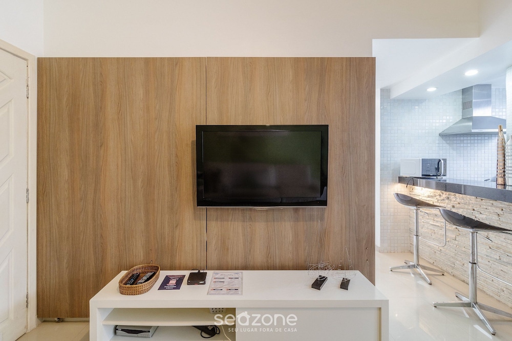Ground Floor apt 5 min From Praia do Forte Ema101