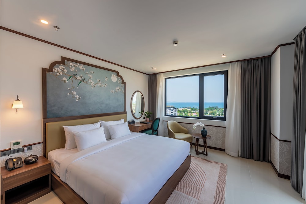 Grand Luxury Hotel Ninh Chu