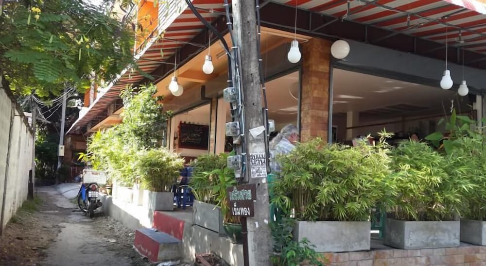Kham Phai House