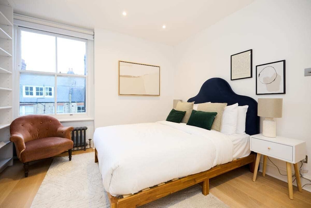 The Belsize Park Place - Charming 6bdr Home With Garden