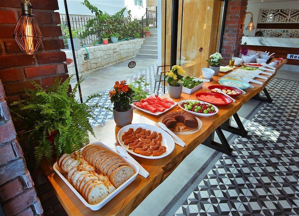 Lale Hotel - Image 49