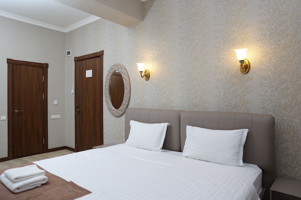 Eco Boutique Emerald Hotel