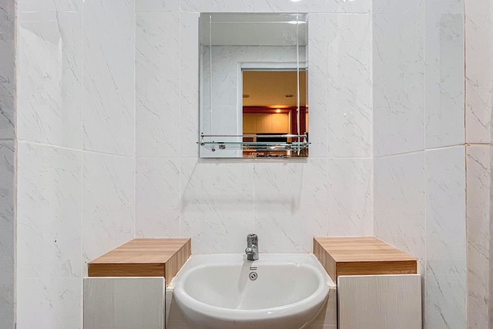 Comfy 1BR Apartment at Tamansari Skylounge Makassar