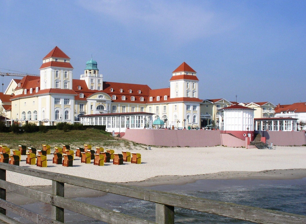 Skandinavisch Eingerichtetes Doppelhaus in Sagard