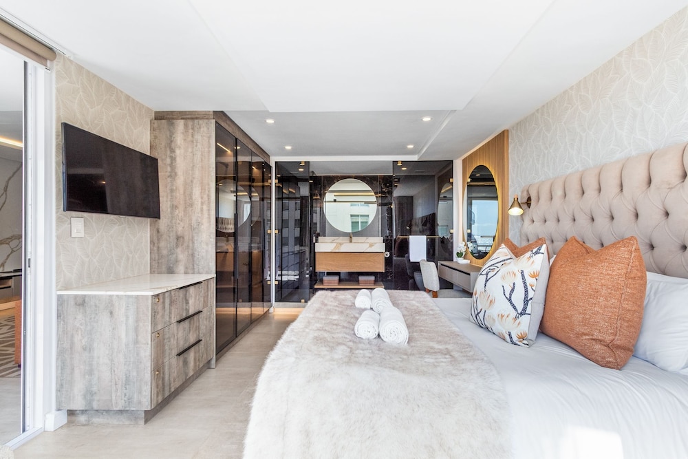 Lagoon Beach Luxe 116a