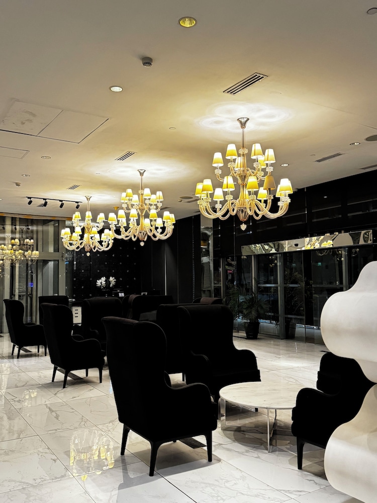 AZURE URBAN RESIDENCES STAYCATION