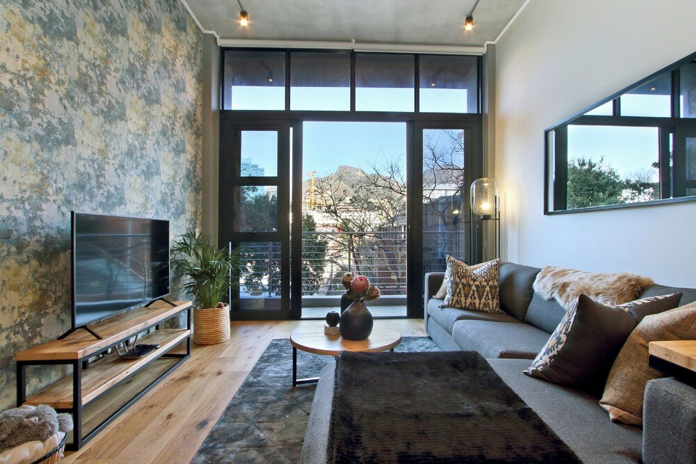 Docklands Deluxe Apartments by ITC Hospitality