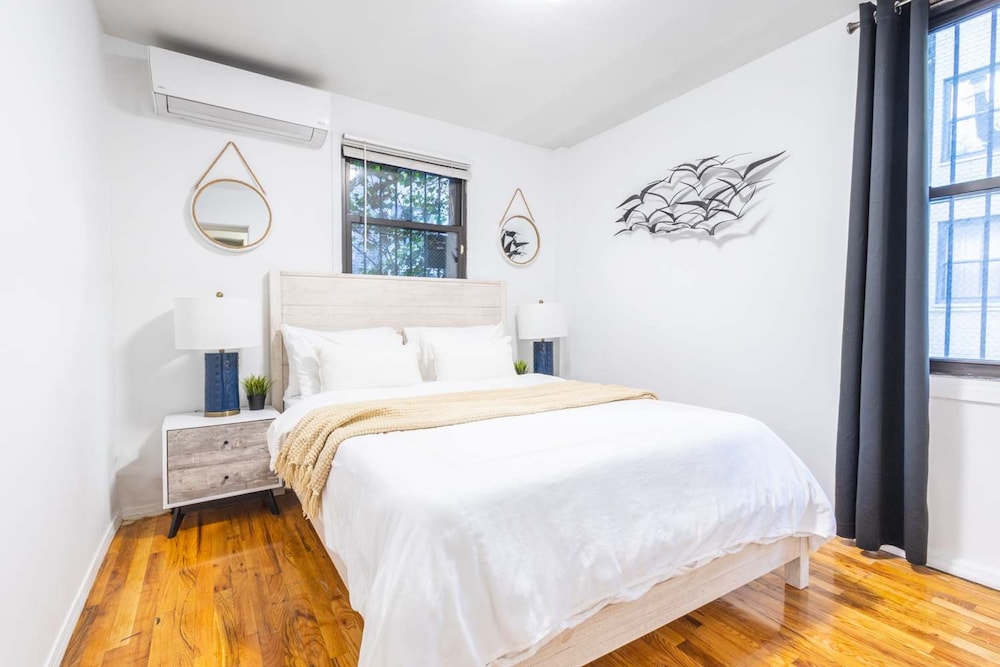26-1c Gramercy Large 1BR WD