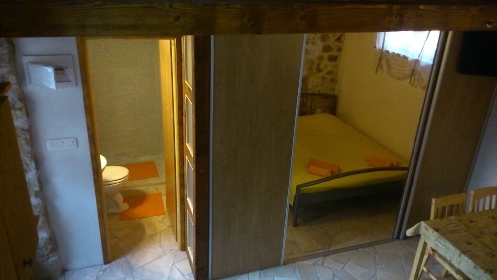 Photo 47
