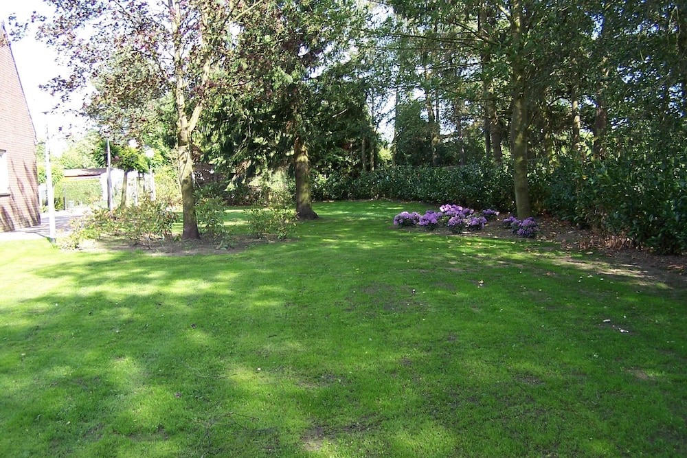 Lovely Group Home With Lots of Privacy, Ideal for Families and Friends view 4