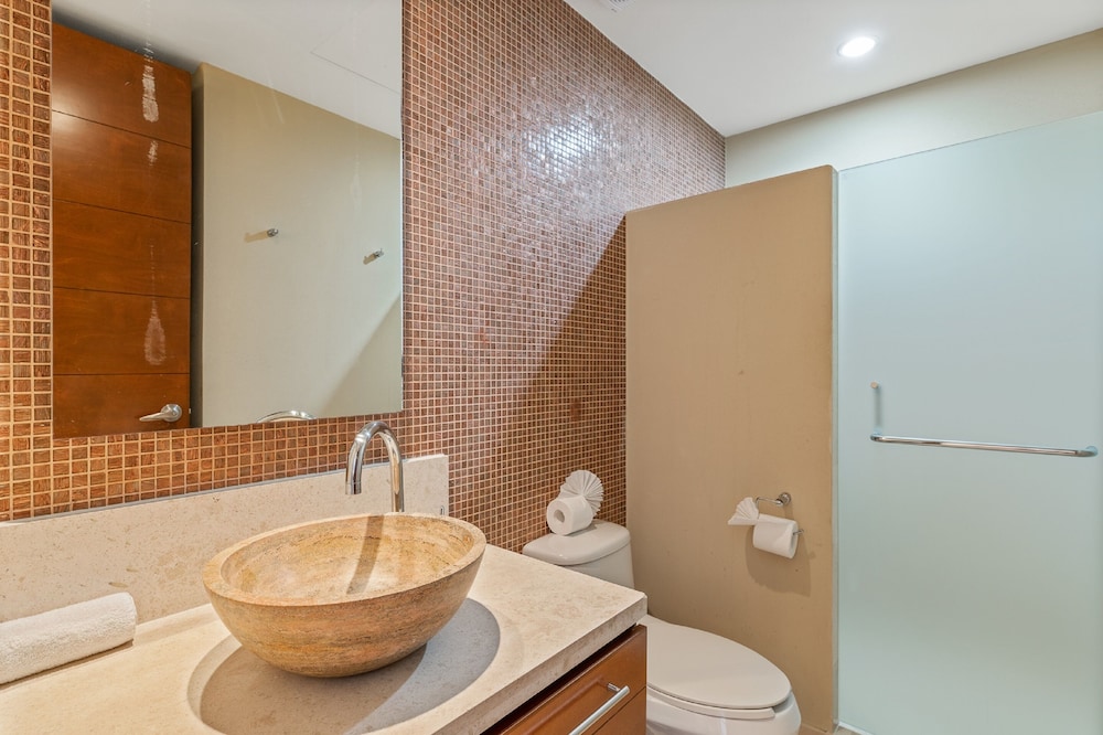 Encanto Living 0603 -3BR by Kivoya