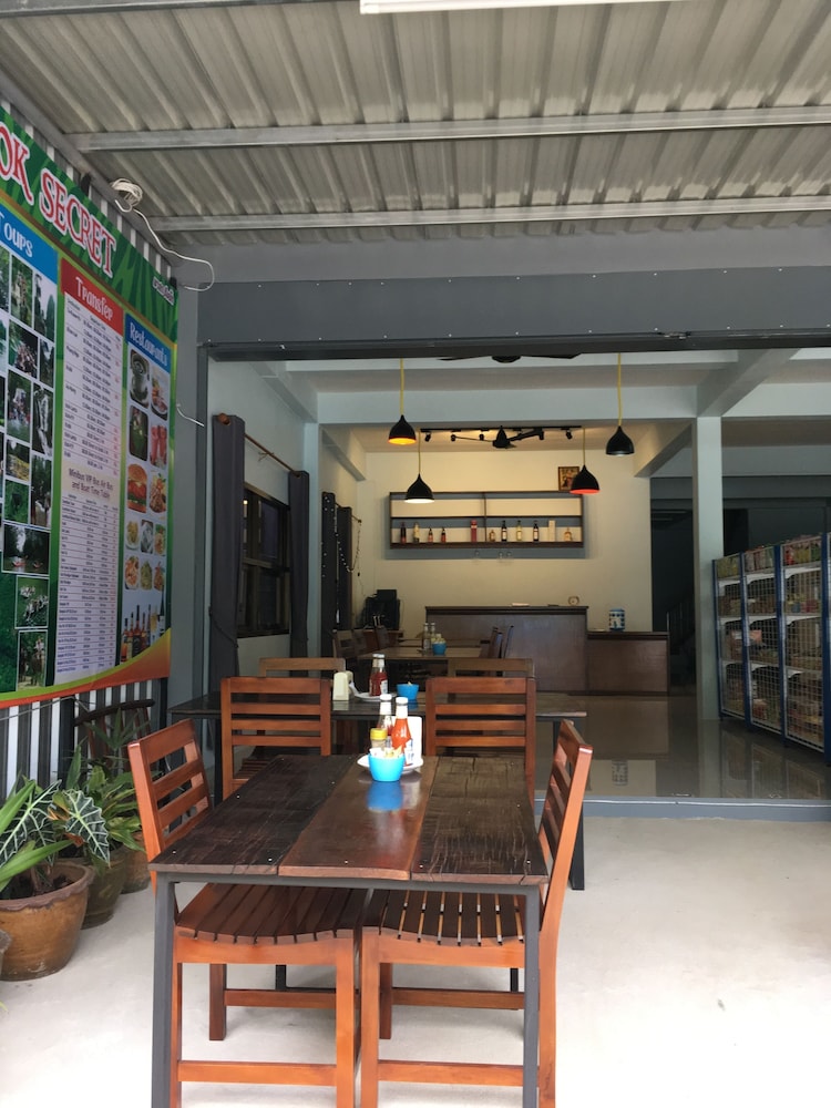 Khao Sok Secret - Hostel