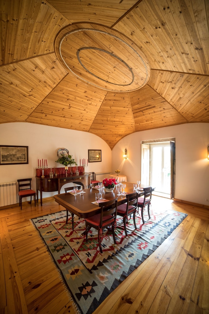 Casa de Vilarinho de São Romão