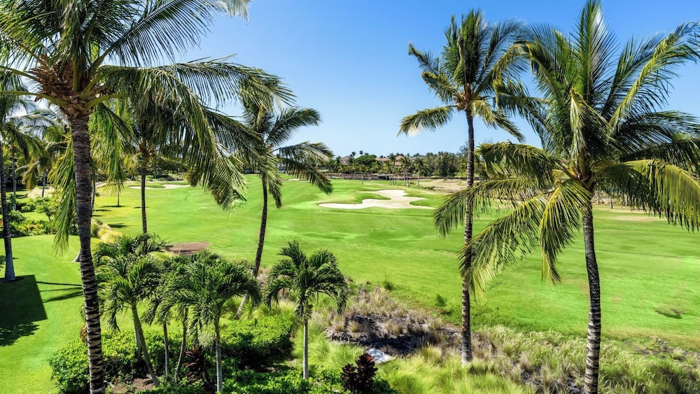 Family & Couples' Fun - Golf, Mountain & Lake Views + Walk to Dining & Beach - Vrkcv