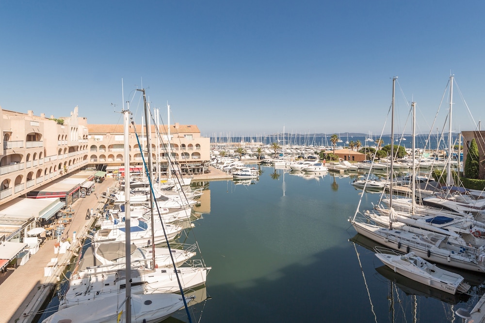 Hyeres Vacations - Residence Pierre  Vacances Hyeres Le Port - Property Image 4