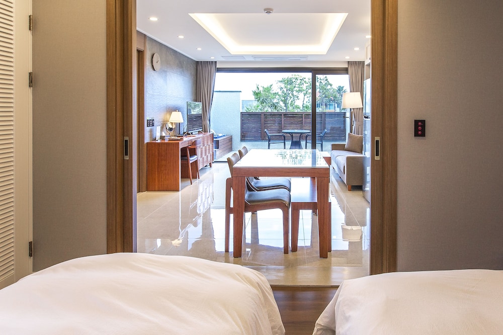 Leeum Island Spa & Pool Villa