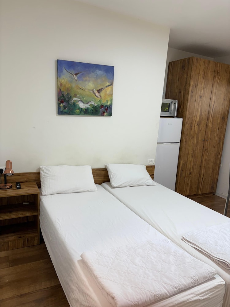 Kfar Saba Guesthouse
