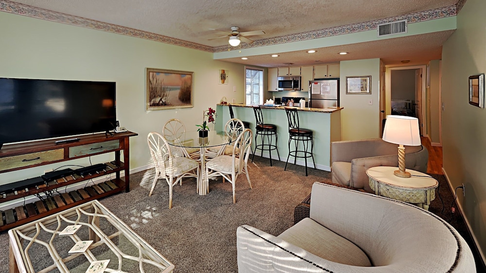 Arcadian Dunes 18-272 2 Bedroom Condo