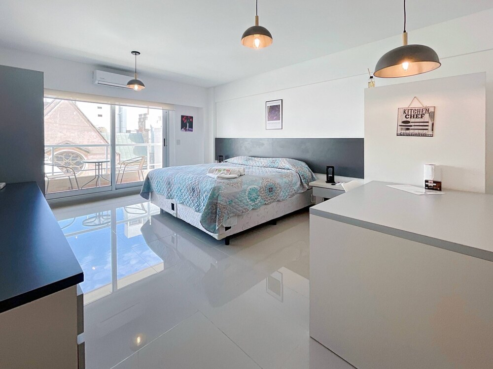 Ayres Suites Moreno