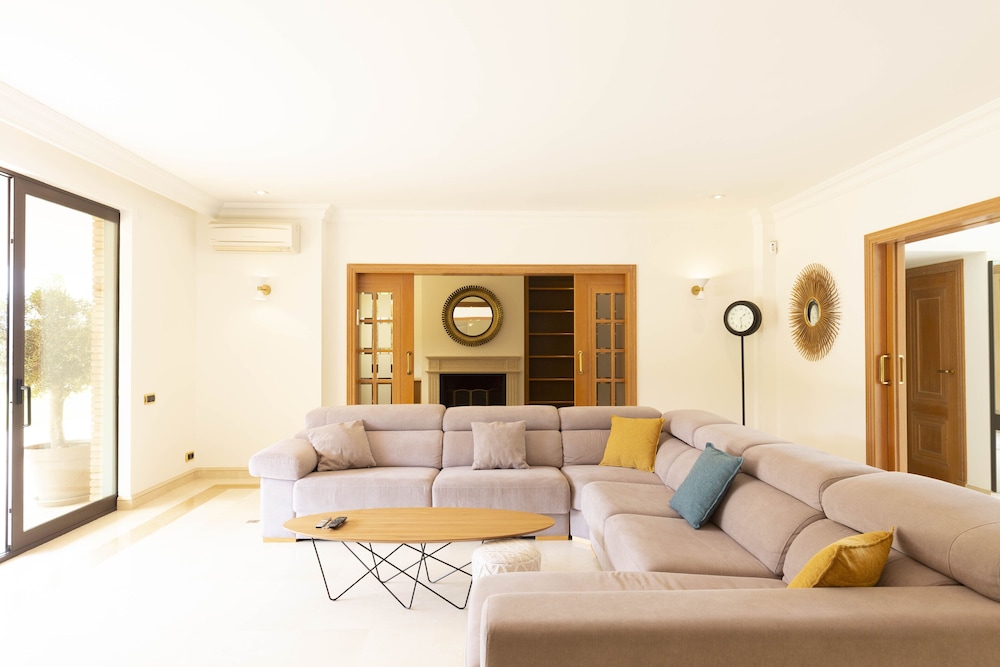 Olala Gava Beach Villa