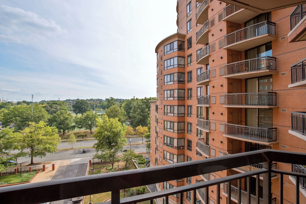 Metro-Friendly DC Apartments