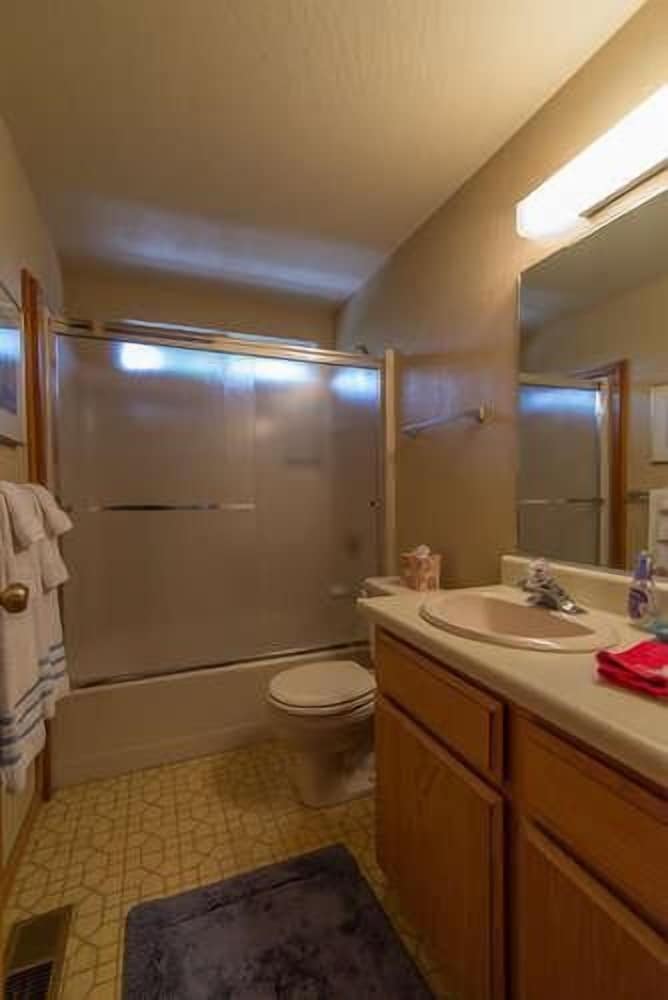 Atkin 4 Bedroom Holiday Home By Tahoe Truckee