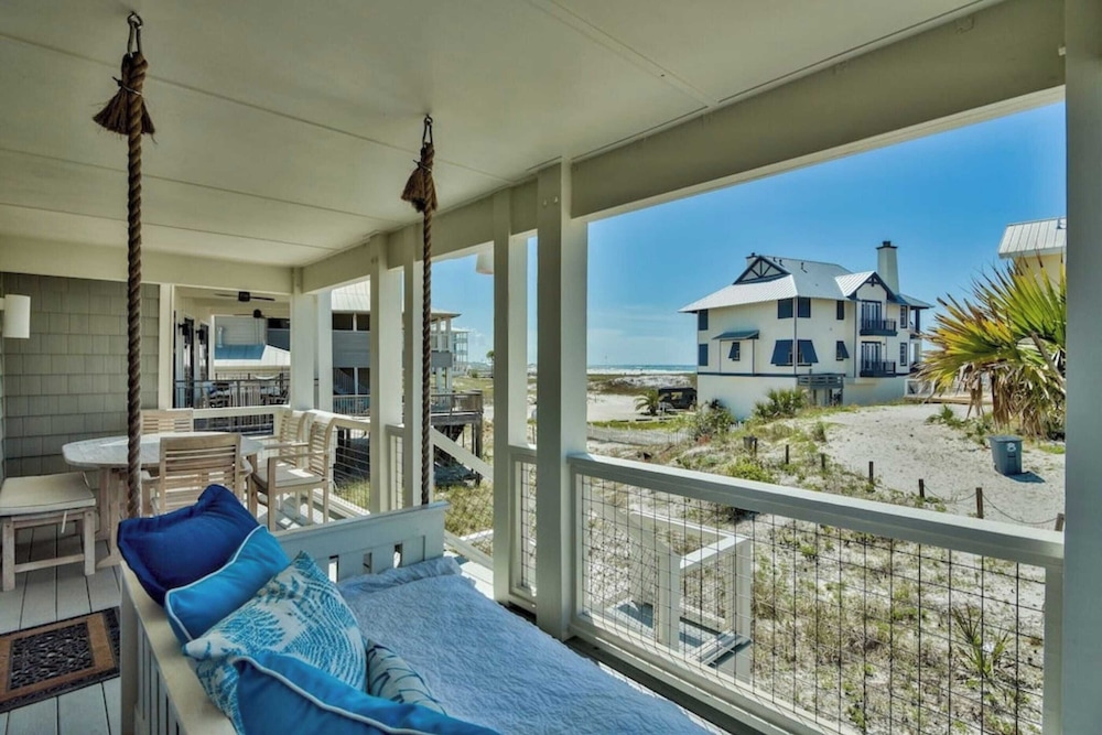 Stoked by Avantstay Gulf View, Steps to the Beach
