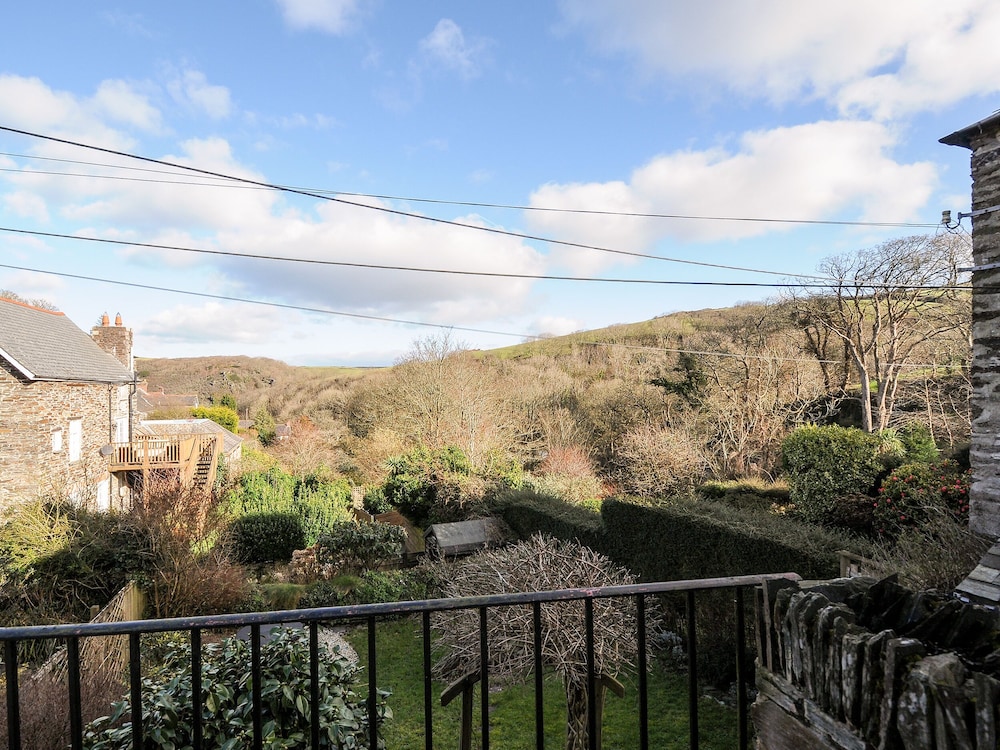 Lowen Cottage
