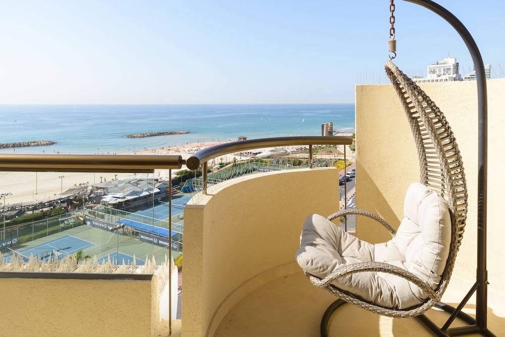 2 Terraces Panoramic Sea View & Parking