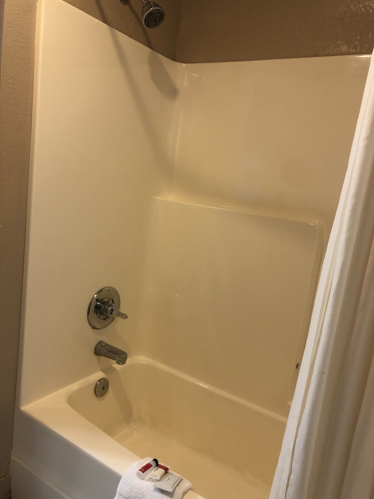 Quality Inn Neosho view 2