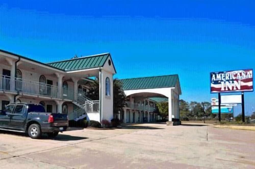 Americana Inn