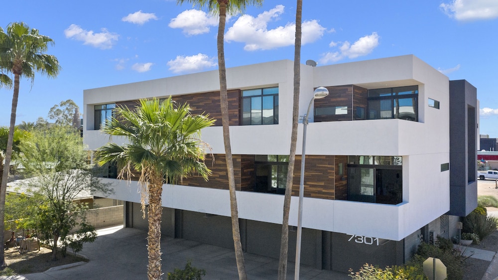 Pueblo Suite - Walk to all things OT Scottsdale view 2