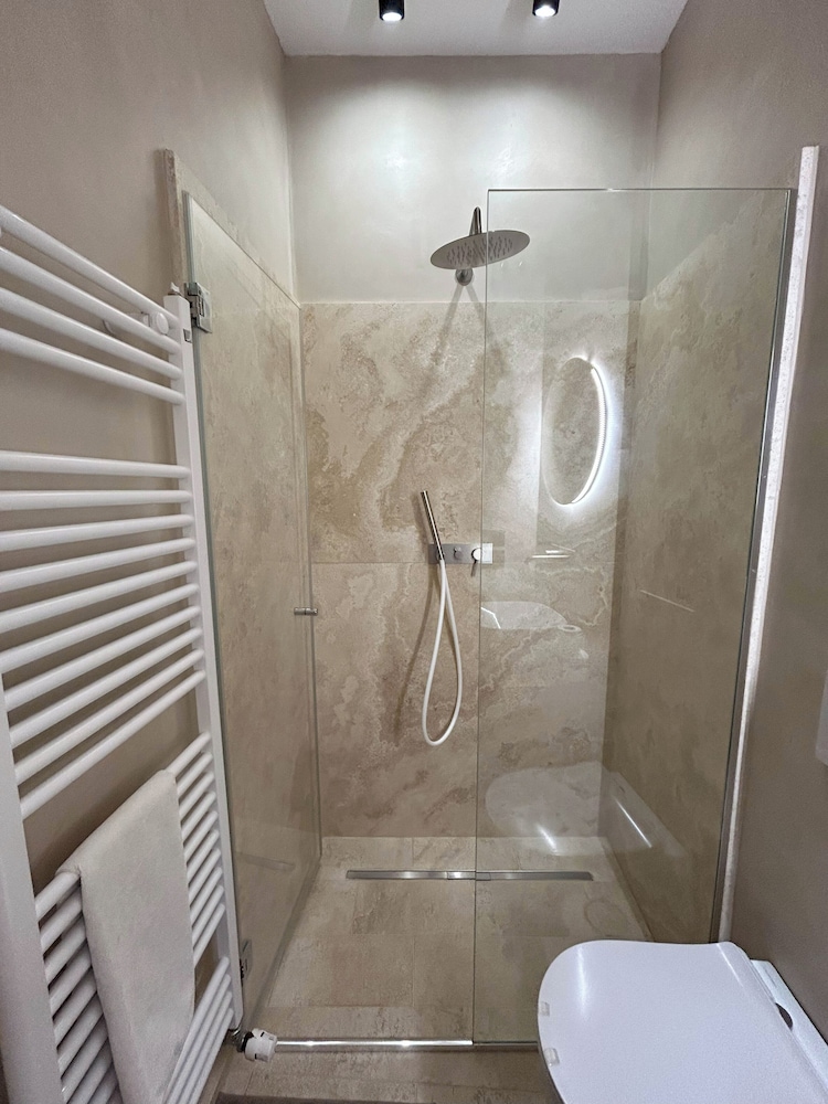 Garibaldi 14 Suite