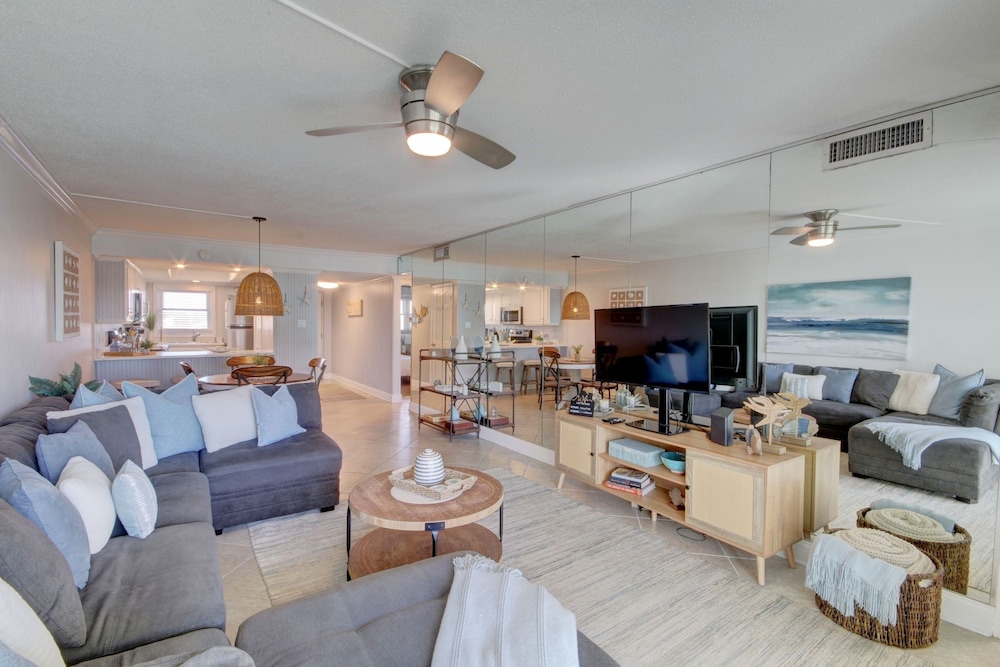 147 El Matador 2 Bedroom Home