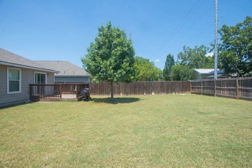 The San Antone Home for 6 - Image 4