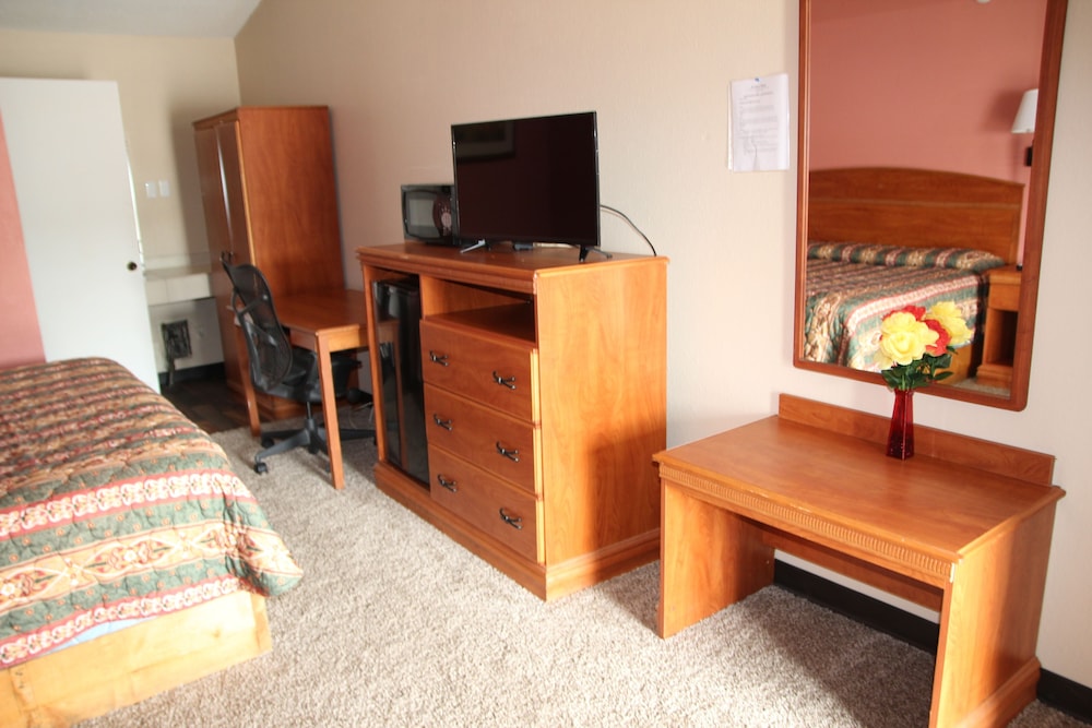 Frontier Motel