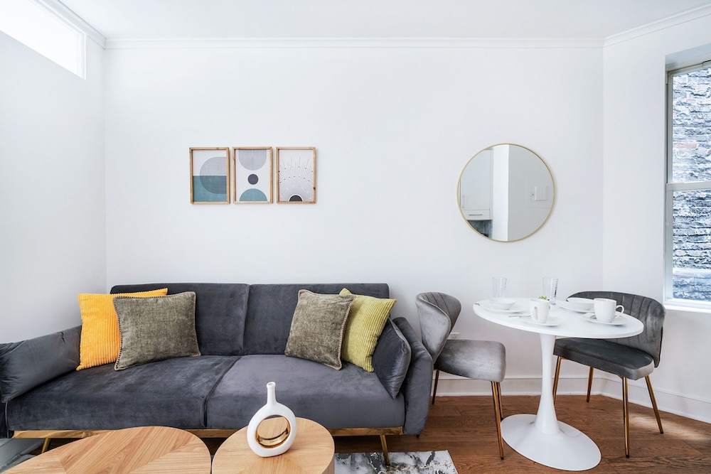 1 BR Gem in Prime Location of NYC