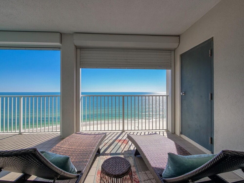 Pelican Pointe 1505