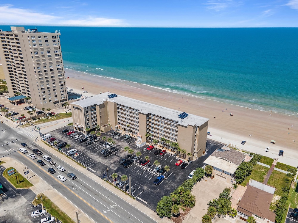 Pirates Cove 221