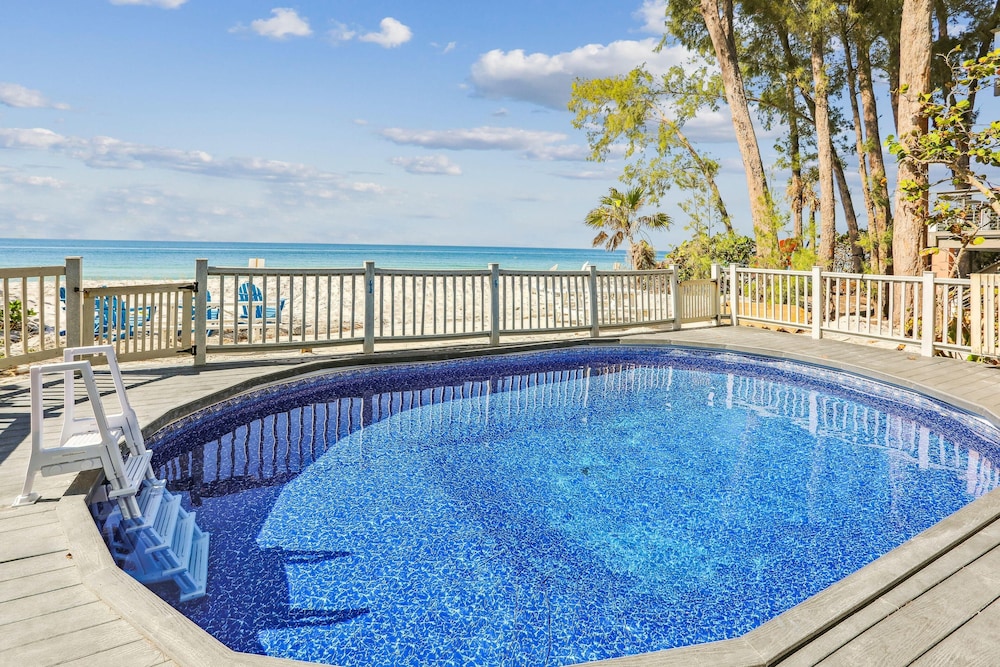 Serenity By The Sea - Beach House