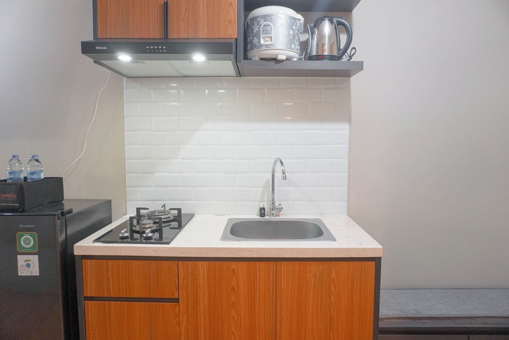 Homey Studio LRT City Jatibening Apartment