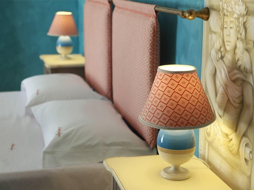 Hestasja bedroom