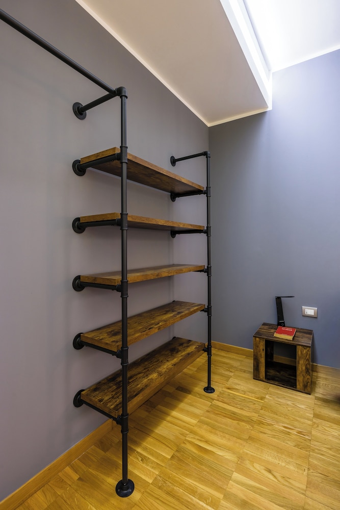 Fresh and Trendy Flat at Vomero