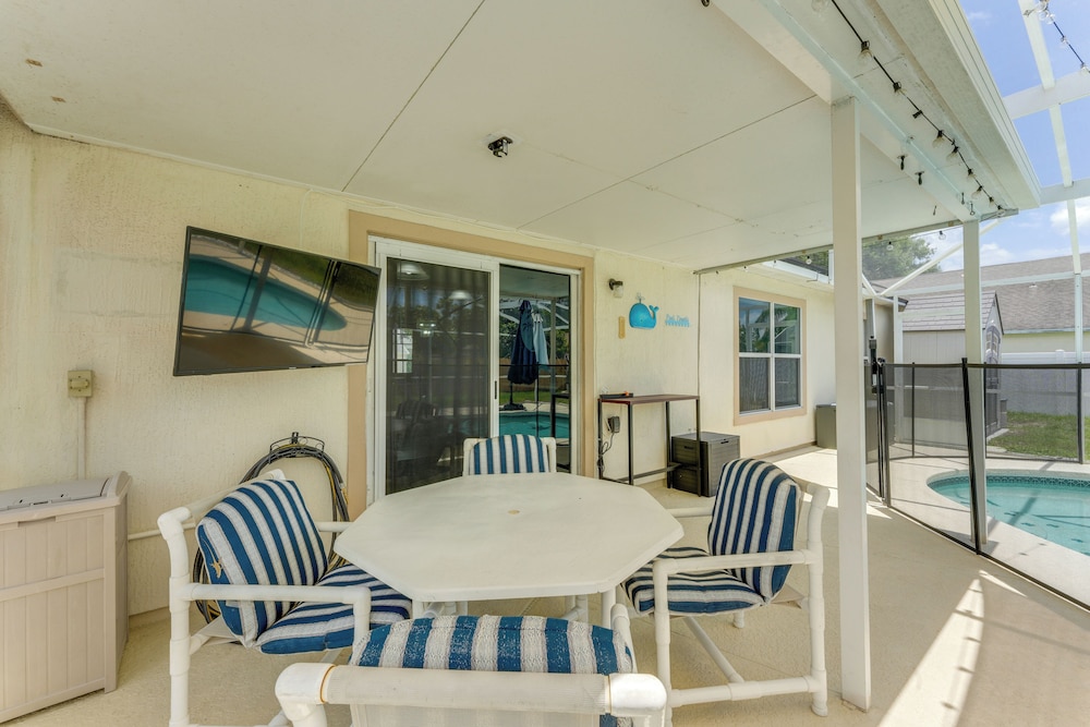 Swim, Golf & Explore: Family Gem in Davenport!