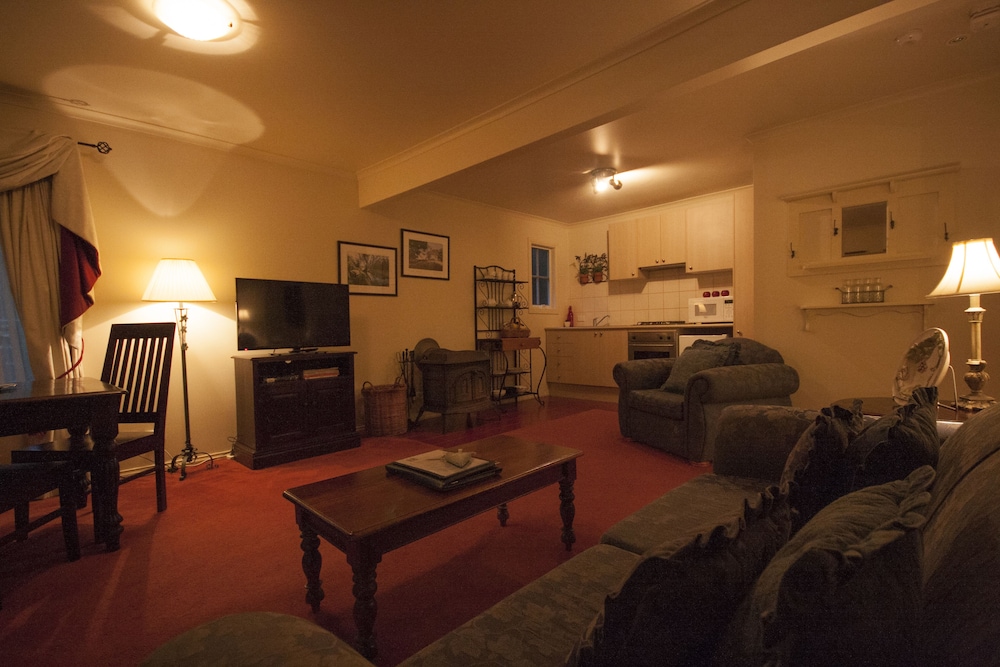 Photo 33