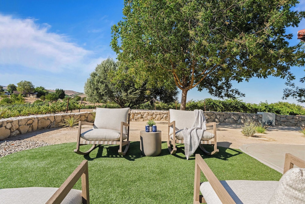 Wine Country Escape w/ Views + Wine Cellar & Gym Caterina Dusi Vineyard by Avantstay