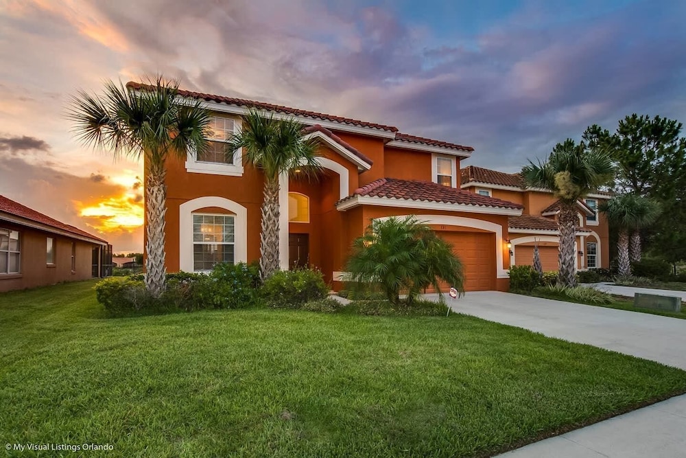 Lake View With Sunset Near Disney! 6br/5.5br Themed Rooms view 5