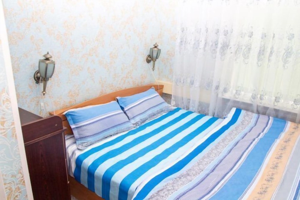 Apartment on Svetlanskaya St. 23 view 2